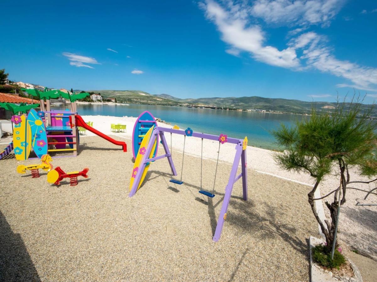Apartment Mornar-3 By Interhome Trogir Exterior foto