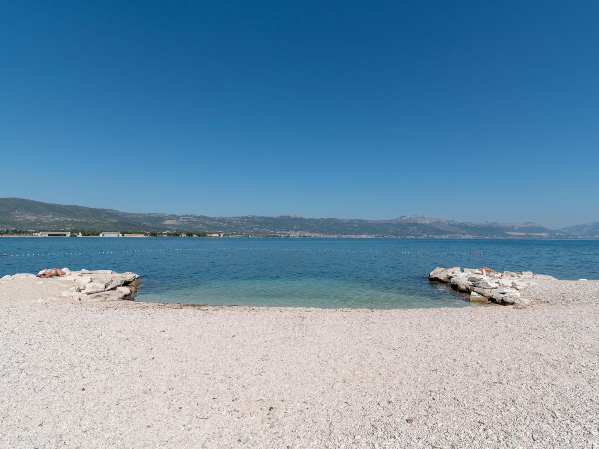 Apartment Mornar-3 By Interhome Trogir Exterior foto